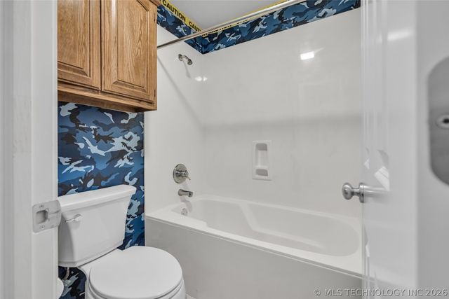 8752 E 102nd Street, Tulsa, OK 74133