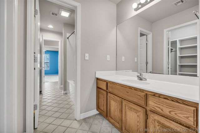 8752 E 102nd Street, Tulsa, OK 74133