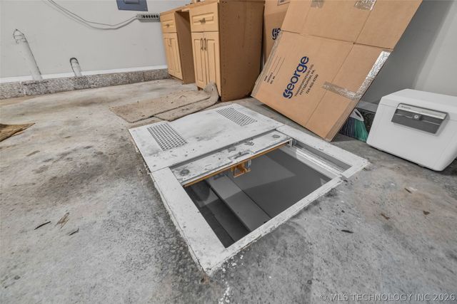 8752 E 102nd Street, Tulsa, OK 74133