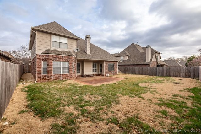 8752 E 102nd Street, Tulsa, OK 74133