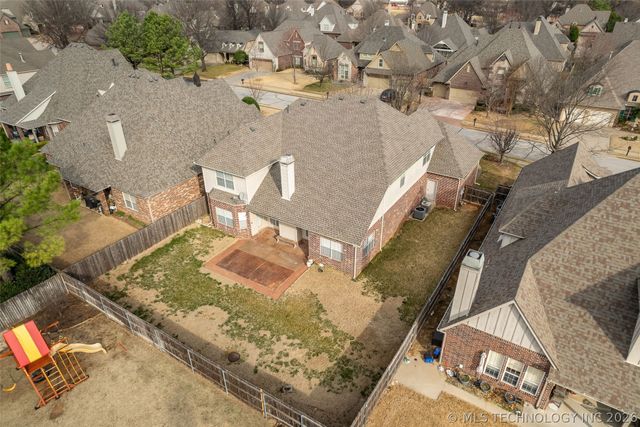 8752 E 102nd Street, Tulsa, OK 74133