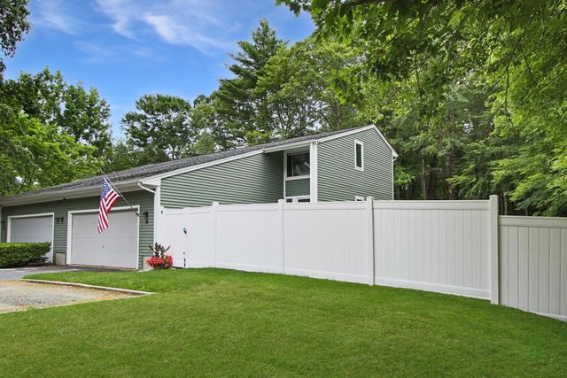 14 Jennifer Drive, Concord, NH 03301