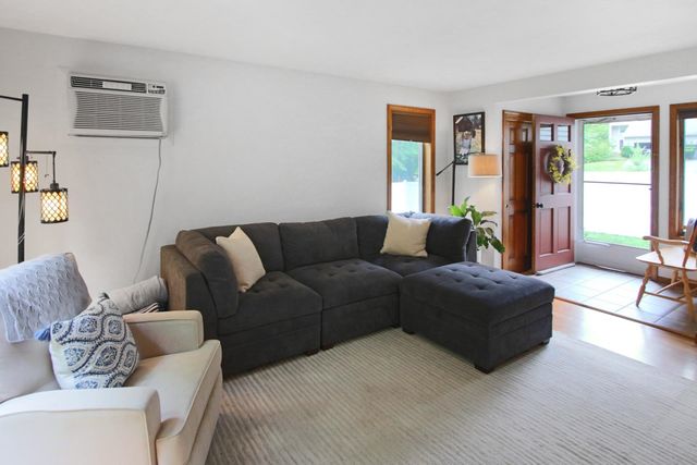 14 Jennifer Drive, Concord, NH 03301