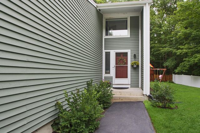 14 Jennifer Drive, Concord, NH 03301