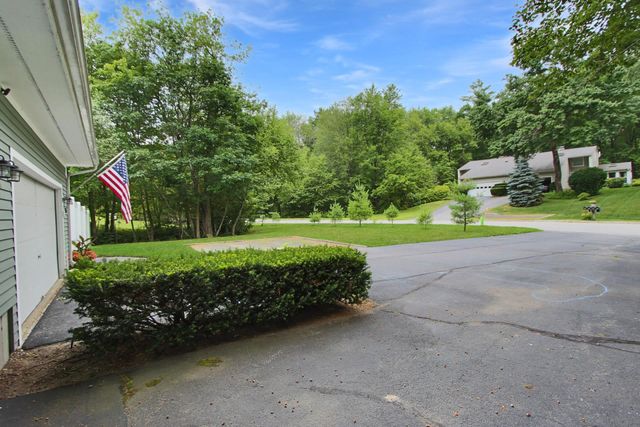 14 Jennifer Drive, Concord, NH 03301