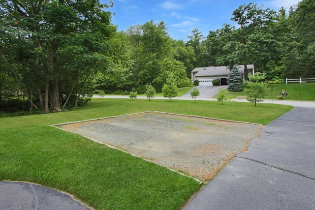 14 Jennifer Drive, Concord, NH 03301