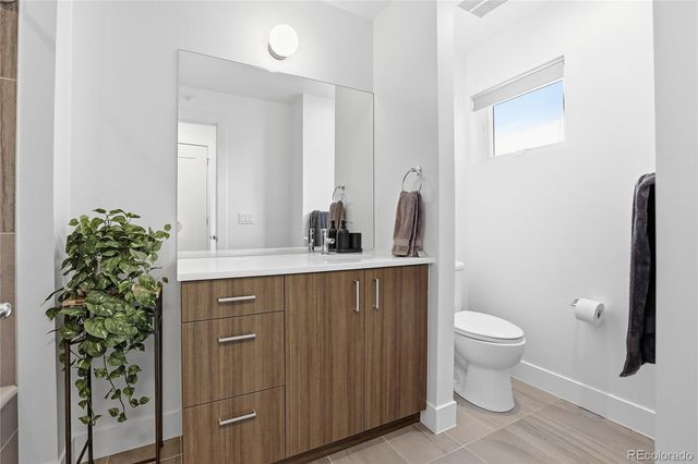 1945 W 34th Avenue, Denver, CO 80211