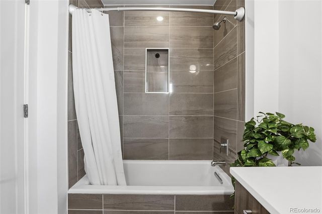 1945 W 34th Avenue, Denver, CO 80211