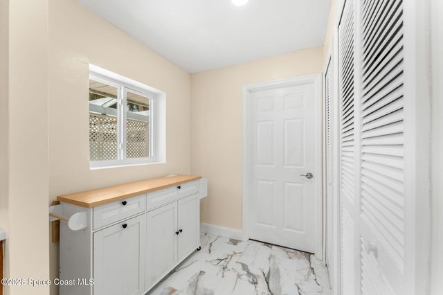 498 Chamberlin Avenue NW, Palm Bay, FL 32907