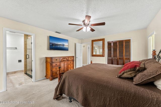 498 Chamberlin Avenue NW, Palm Bay, FL 32907