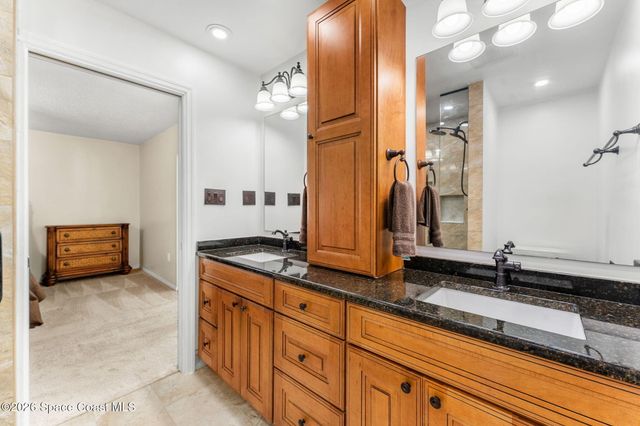 498 Chamberlin Avenue NW, Palm Bay, FL 32907