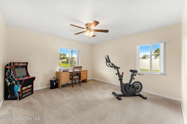 498 Chamberlin Avenue NW, Palm Bay, FL 32907