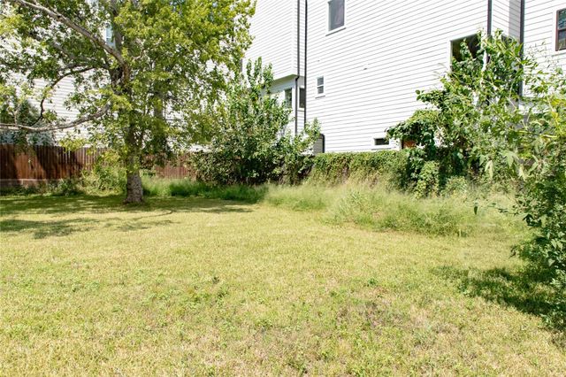 2306 Live Oak Street, Houston, TX 77004