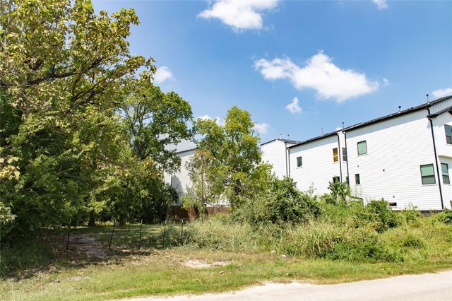 2306 Live Oak Street, Houston, TX 77004