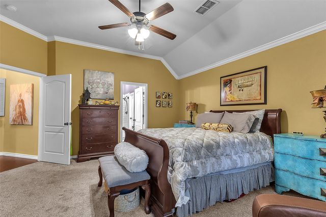 4512 Seventeen Lakes Court, Fort Worth, TX 76262