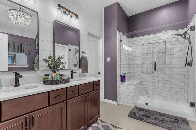 4512 Seventeen Lakes Court, Fort Worth, TX 76262