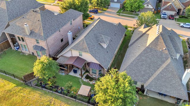 4512 Seventeen Lakes Court, Fort Worth, TX 76262