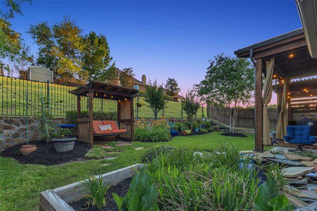 4512 Seventeen Lakes Court, Fort Worth, TX 76262