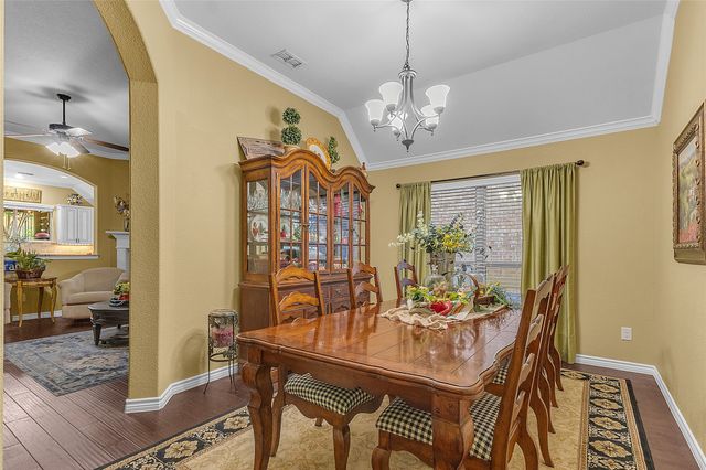 4512 Seventeen Lakes Court, Fort Worth, TX 76262