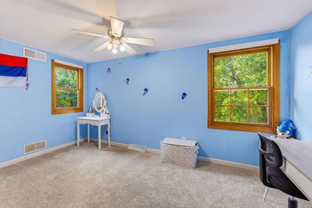 3355 E Normandy DRIVE, Oak Creek, WI 53154