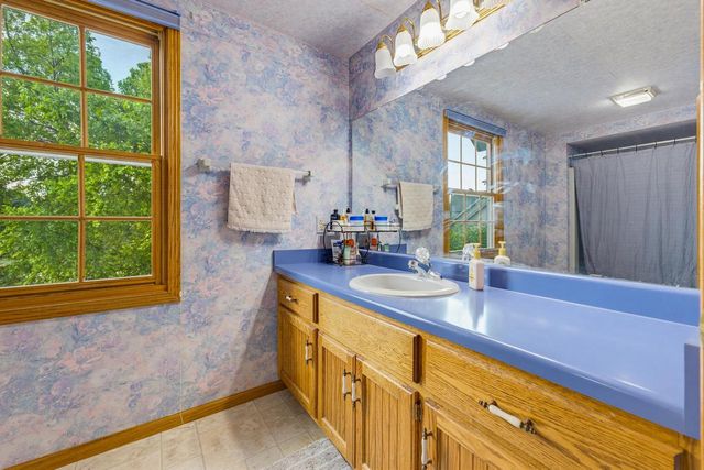 3355 E Normandy DRIVE, Oak Creek, WI 53154