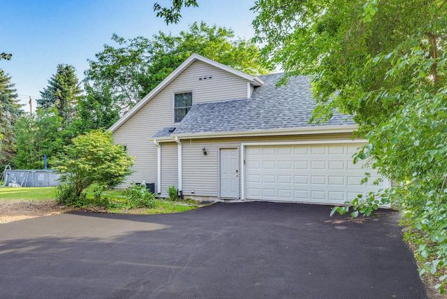 3355 E Normandy DRIVE, Oak Creek, WI 53154