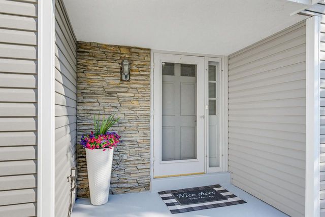 3355 E Normandy DRIVE, Oak Creek, WI 53154