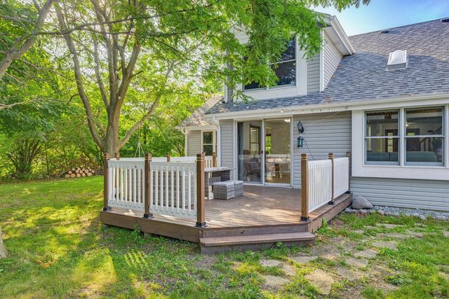 3355 E Normandy DRIVE, Oak Creek, WI 53154