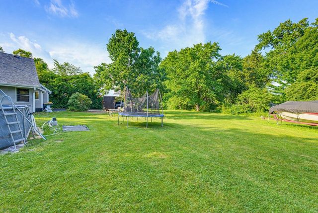 3355 E Normandy DRIVE, Oak Creek, WI 53154