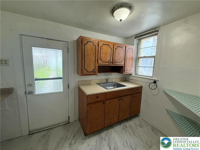 27 West Allen Street, Allentown City, PA 18102