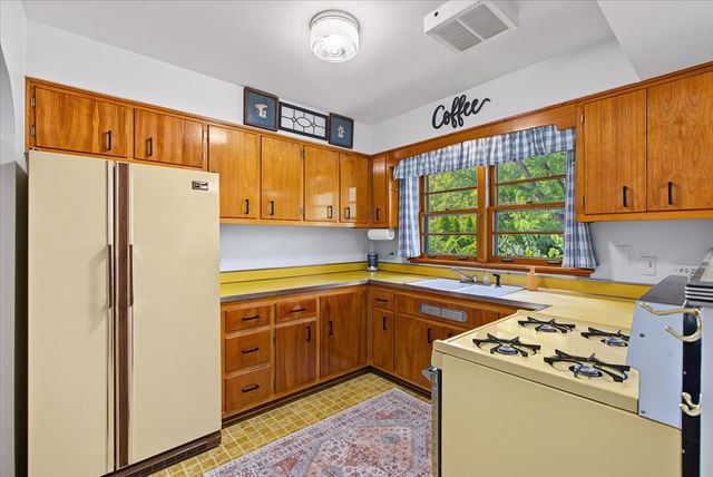 308 Sheldon Avenue, Downers Grove, IL 60515