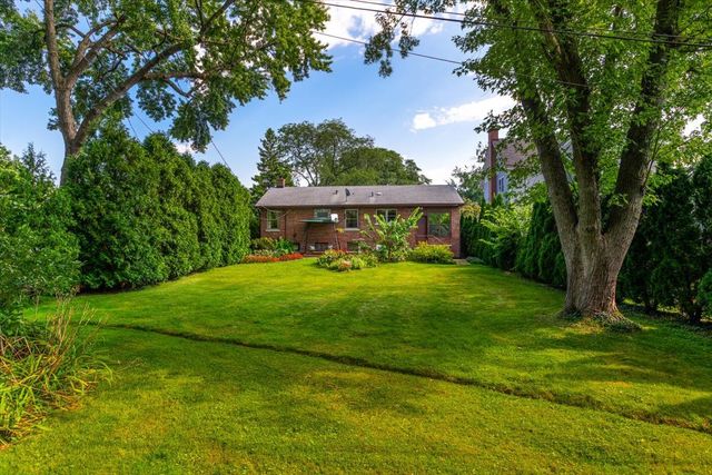308 Sheldon Avenue, Downers Grove, IL 60515
