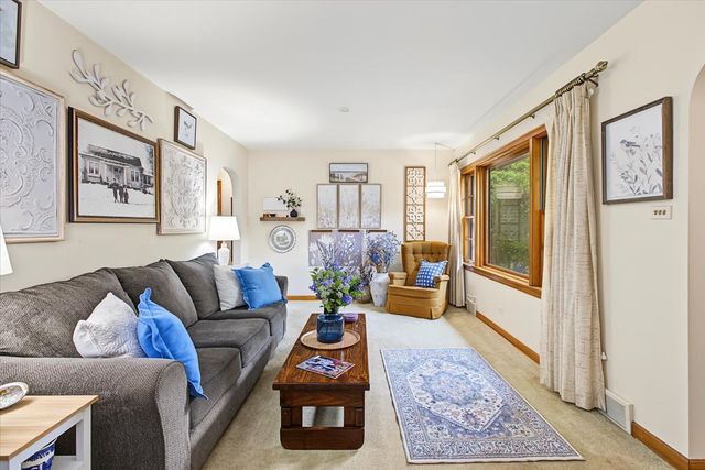 308 Sheldon Avenue, Downers Grove, IL 60515