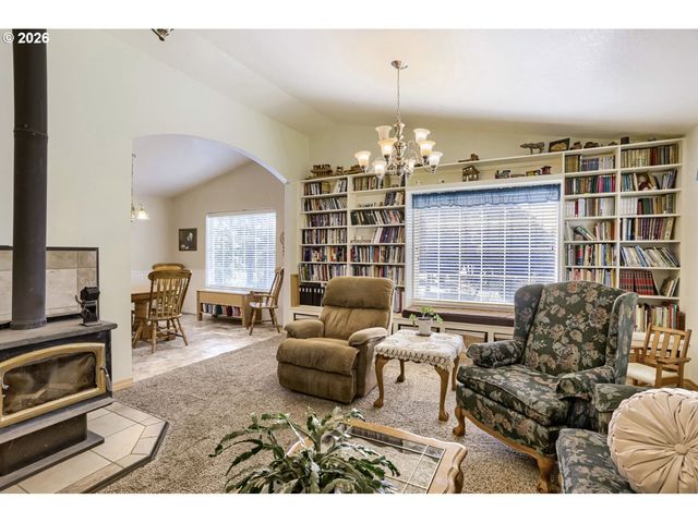 14788 Ne DAVID Ct, Newberg, OR 97132