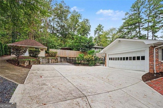 2624 Leslie Drive NE, Atlanta, GA 30345