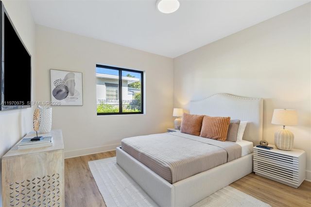 2385 SW 22nd Ter, Miami, FL 33145