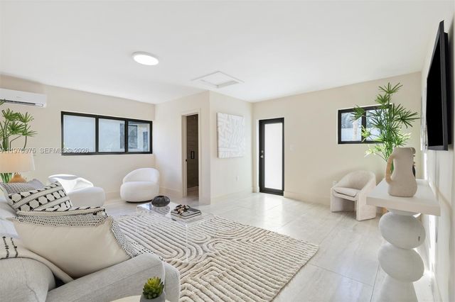 2385 SW 22nd Ter, Miami, FL 33145