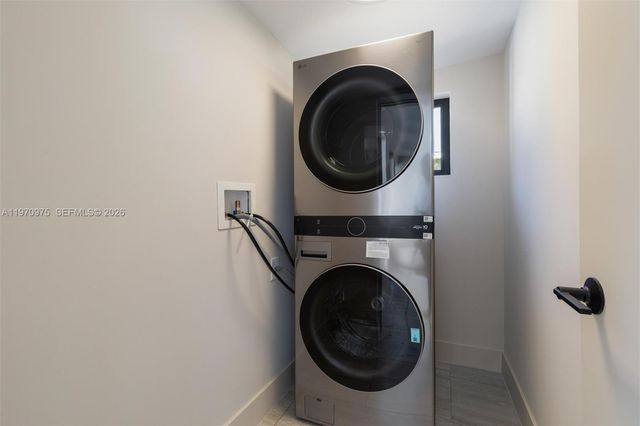 2385 SW 22nd Ter, Miami, FL 33145