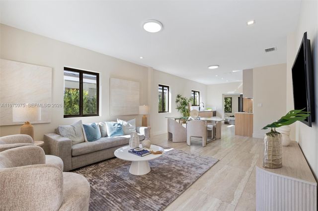 2385 SW 22nd Ter, Miami, FL 33145