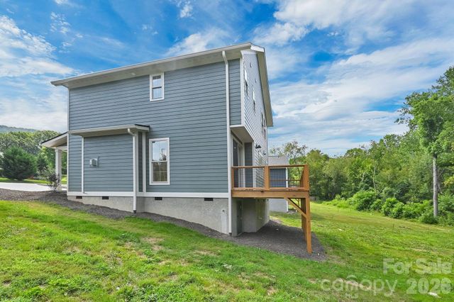 225 Edgewood Road S, Asheville, NC 28803