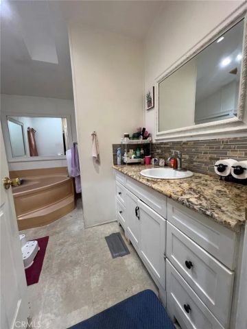 2191 Harbor 27, Costa Mesa, CA 92627