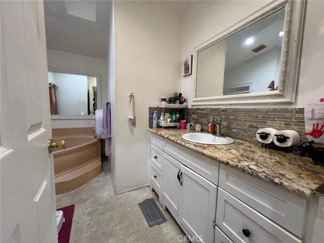 2191 Harbor 27, Costa Mesa, CA 92627