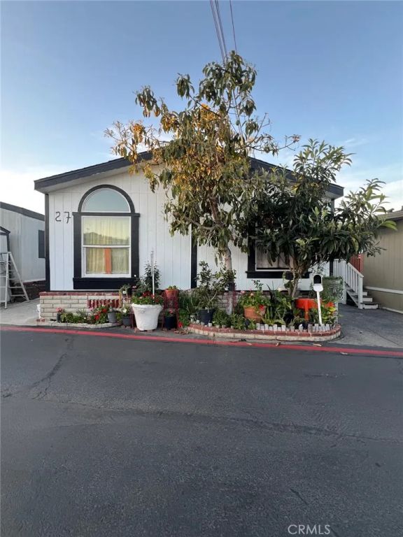 2191 Harbor 27, Costa Mesa, CA 92627