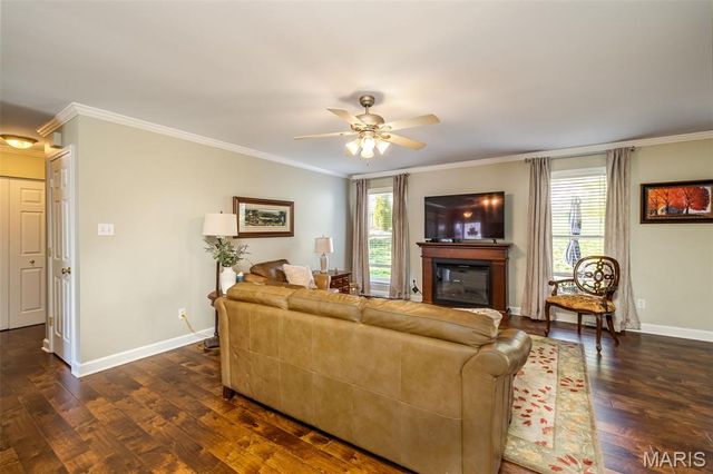 311 Washington Heights Drive, Washington, MO 63090