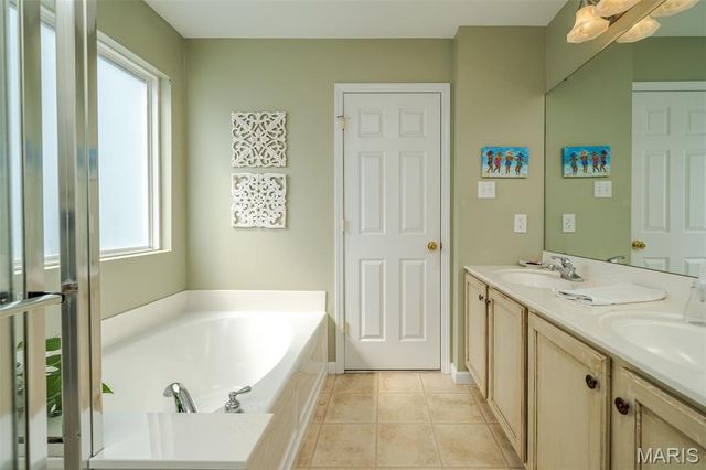 311 Washington Heights Drive, Washington, MO 63090