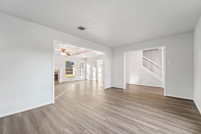 515 Rosewood Drive, Shenandoah, TX 77381