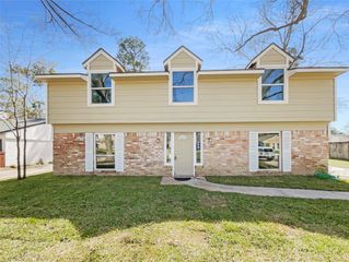 515 Rosewood Drive, Shenandoah, TX 77381