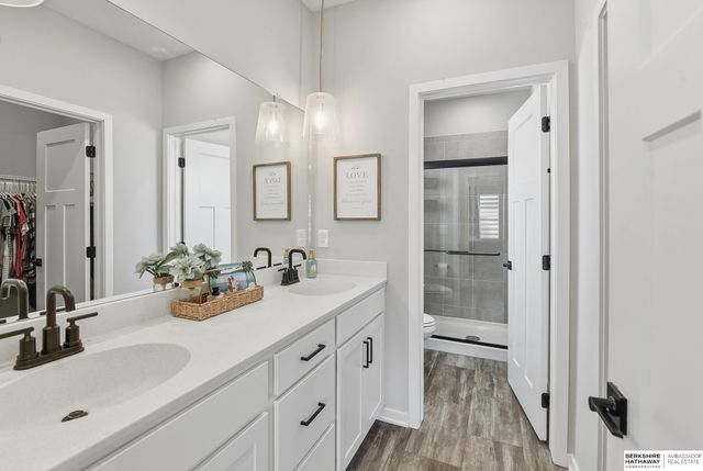 16919 Virginia Street, Omaha, NE 68136
