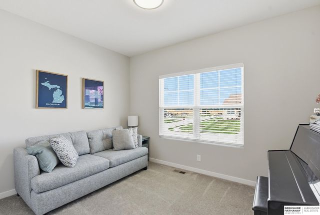 16919 Virginia Street, Omaha, NE 68136