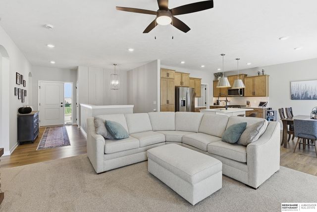 16919 Virginia Street, Omaha, NE 68136